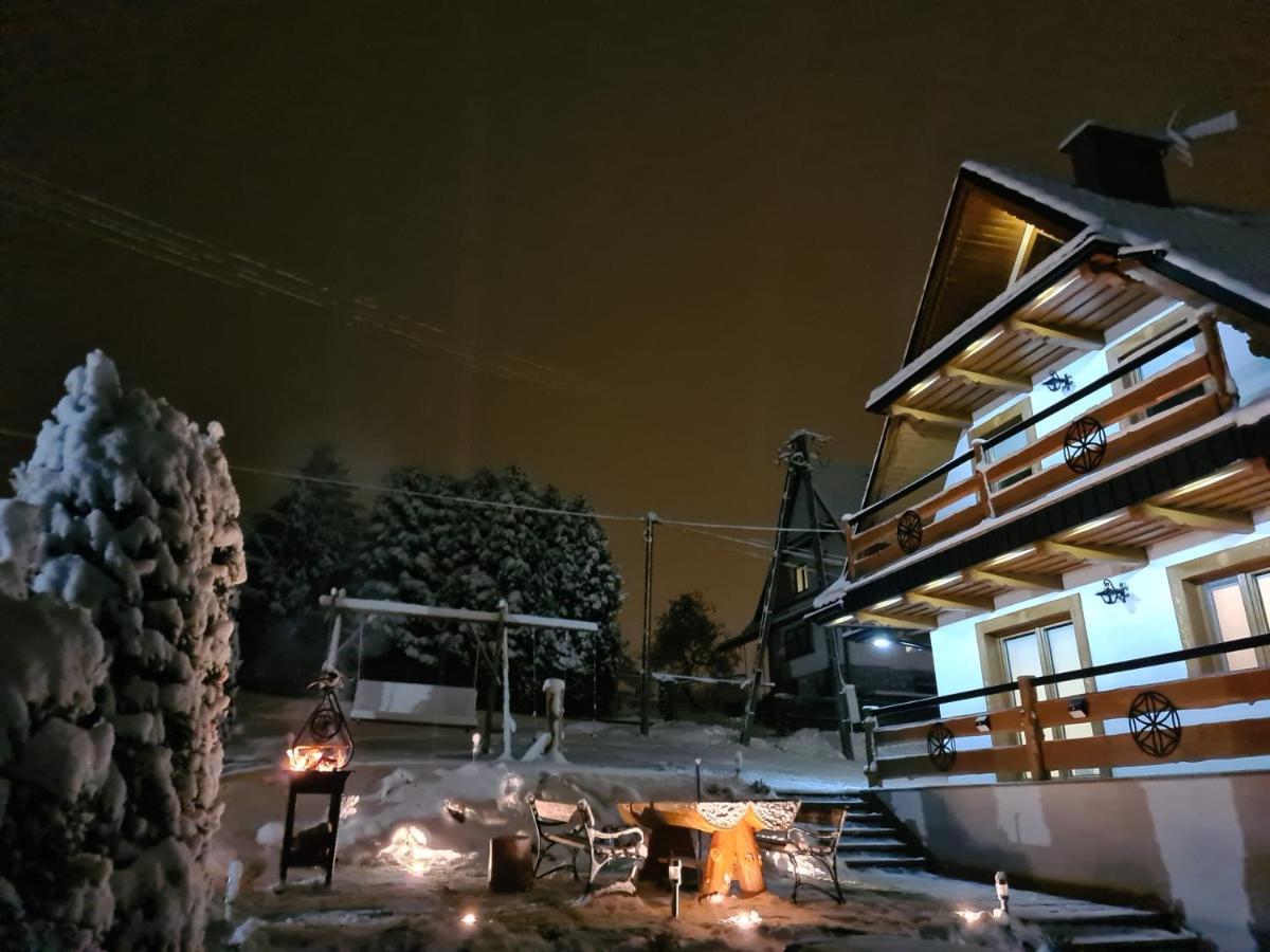 Toporowe Izby Groń Exterior foto